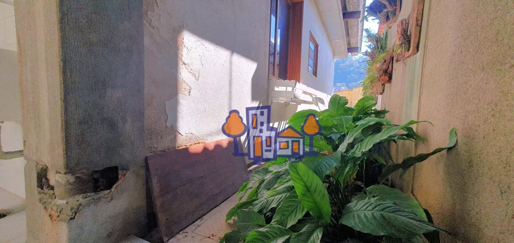 Casa, 3 quartos, 234 m² - Foto 4