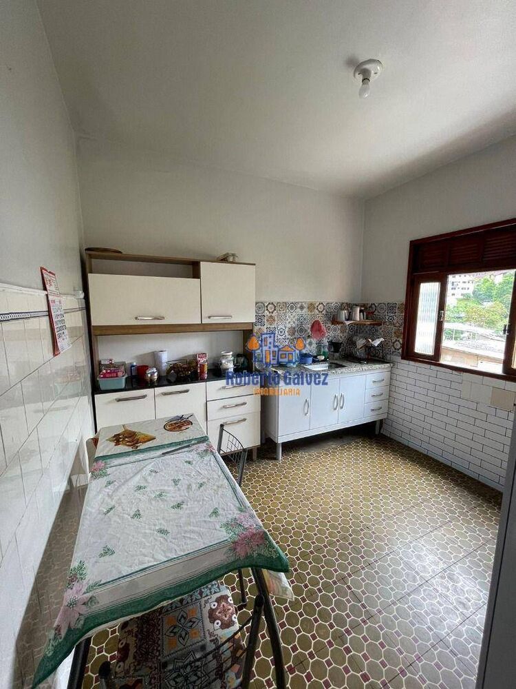 Casa à venda com 9 quartos, 251m² - Foto 5