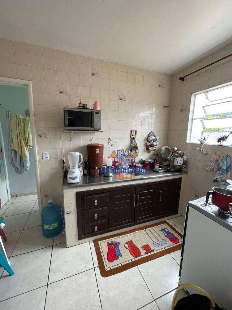 Casa à venda com 9 quartos, 251m² - Foto 22