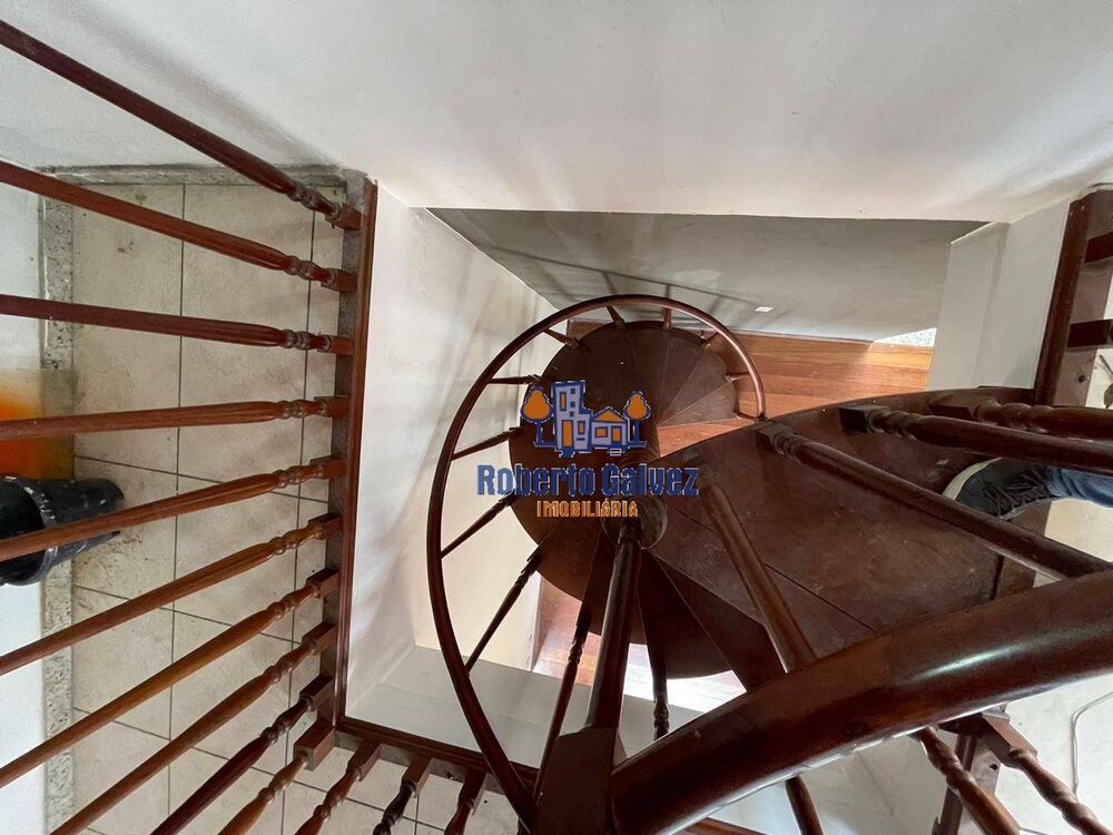 Casa à venda com 9 quartos, 251m² - Foto 39
