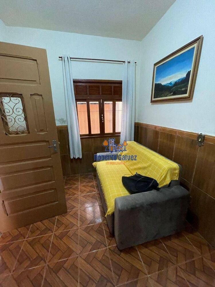 Casa à venda com 9 quartos, 251m² - Foto 10