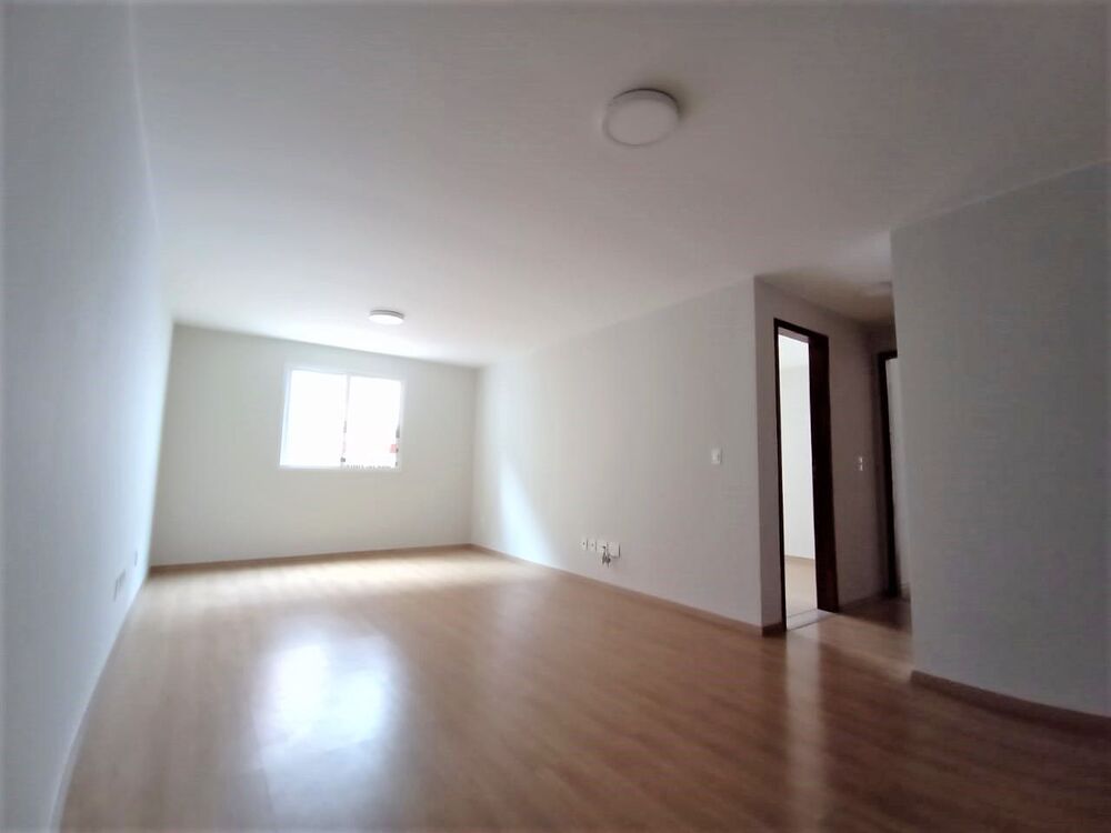Apartamento à venda com 2 quartos, 80m² - Foto 2