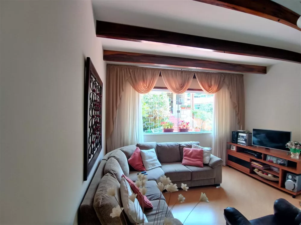 Casa, 8 quartos, 288 m² - Foto 6