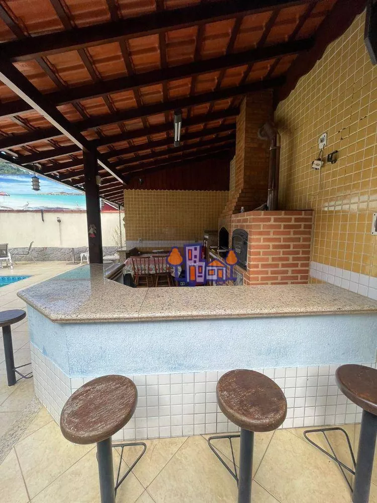 Casa, 4 quartos, 184 m² - Foto 2