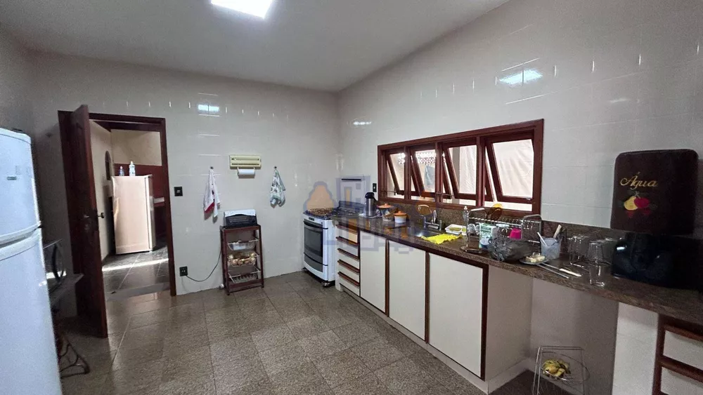 Casa, 4 quartos, 312 m² - Foto 11