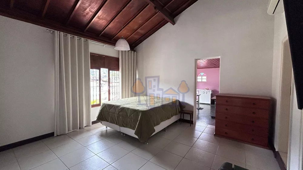 Casa, 4 quartos, 312 m² - Foto 15