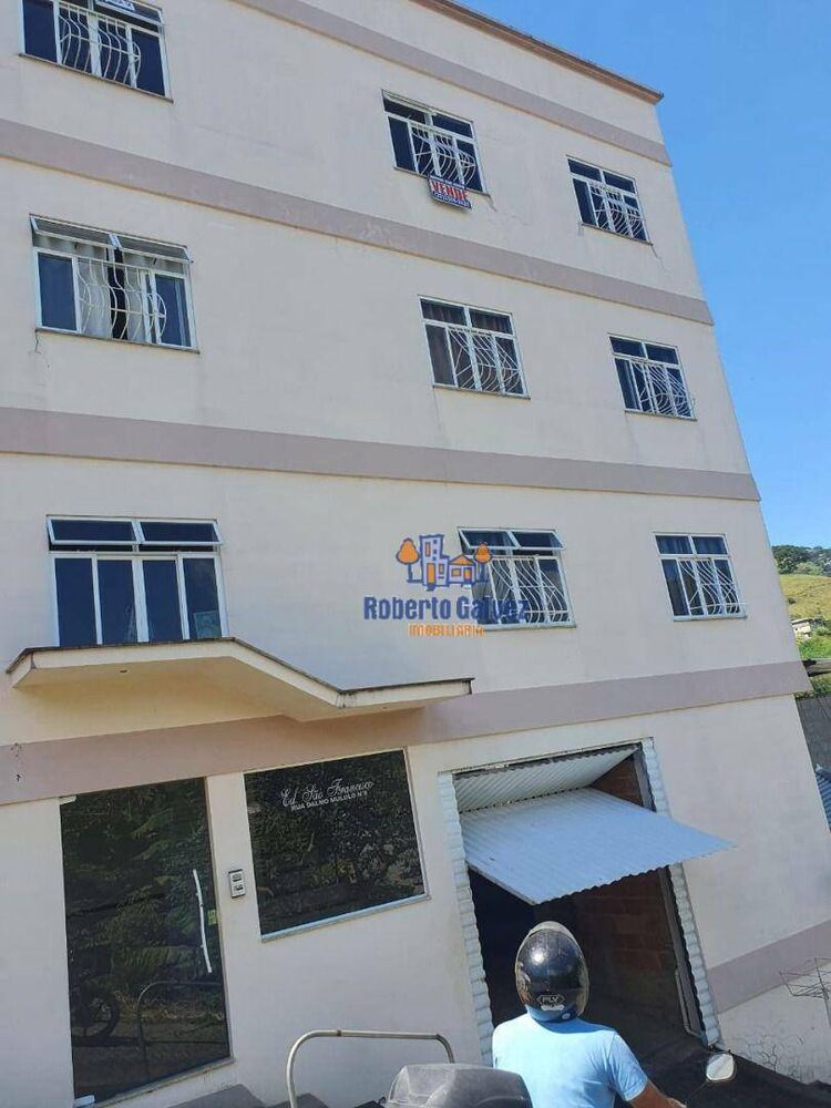 Apartamento à venda com 2 quartos, 66m² - Foto 1