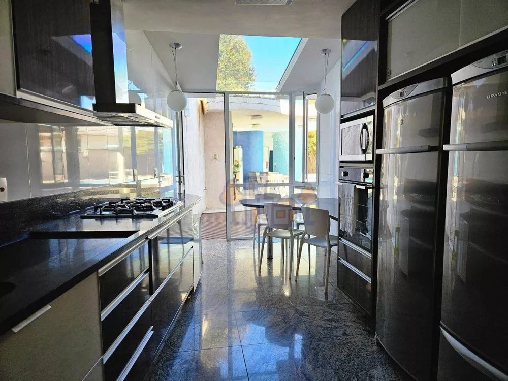 Casa, 4 quartos, 385 m² - Foto 32