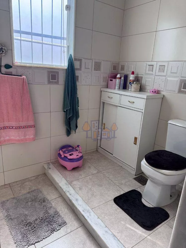 Casa, 4 quartos, 290 m² - Foto 9