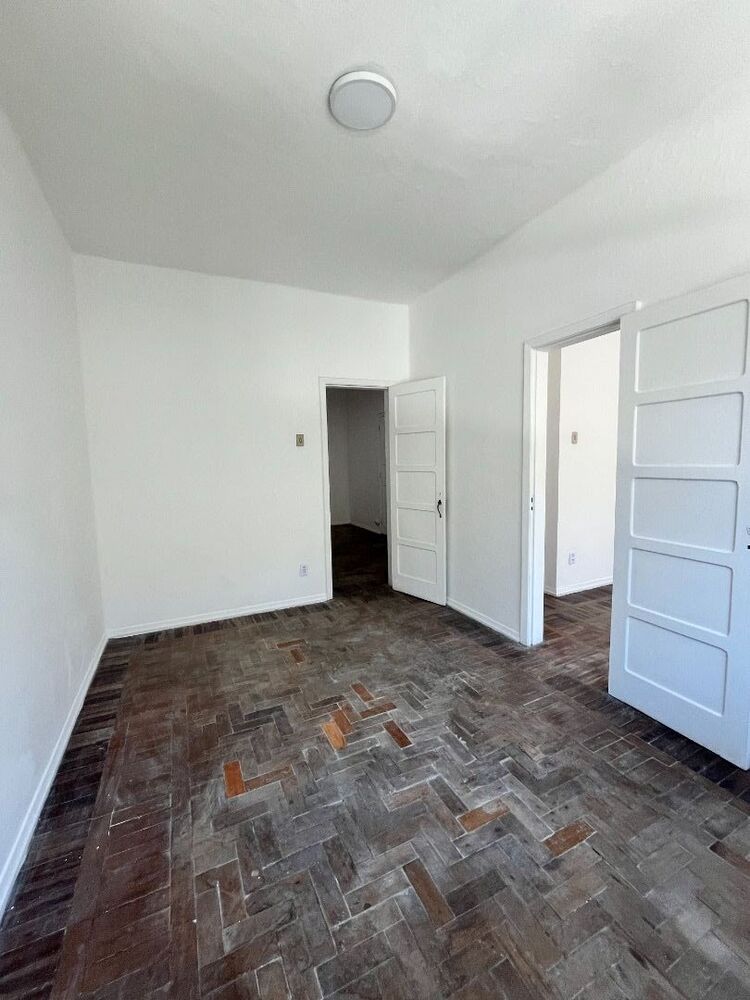 Apartamento para alugar com 3 quartos, 80m² - Foto 3