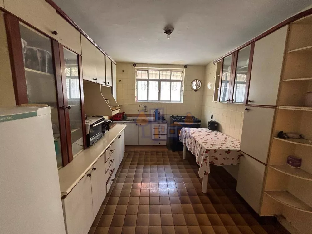 Casa, 4 quartos, 188 m² - Foto 8