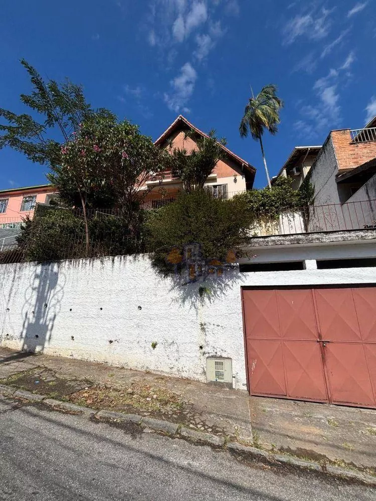 Casa, 4 quartos, 188 m² - Foto 2