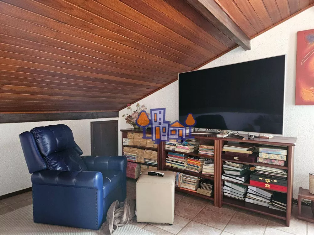 Casa, 4 quartos, 300 m² - Foto 32
