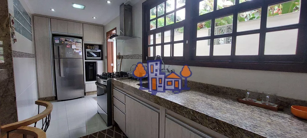 Casa, 3 quartos, 211 m² - Foto 11