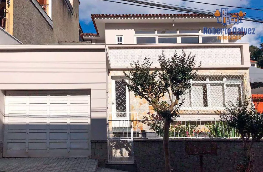 Casa, 3 quartos, 262 m² - Foto 1