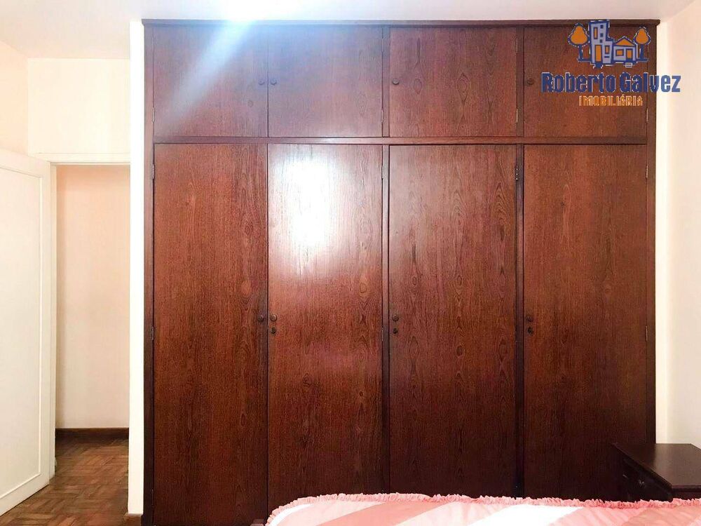 Casa à venda com 3 quartos, 262m² - Foto 2