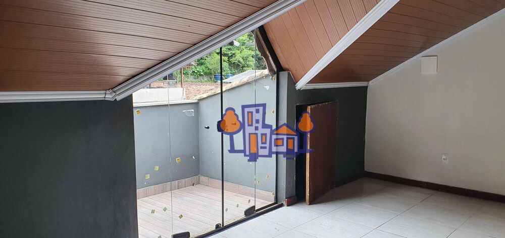 Casa para alugar com 2 quartos, 60m² - Foto 3