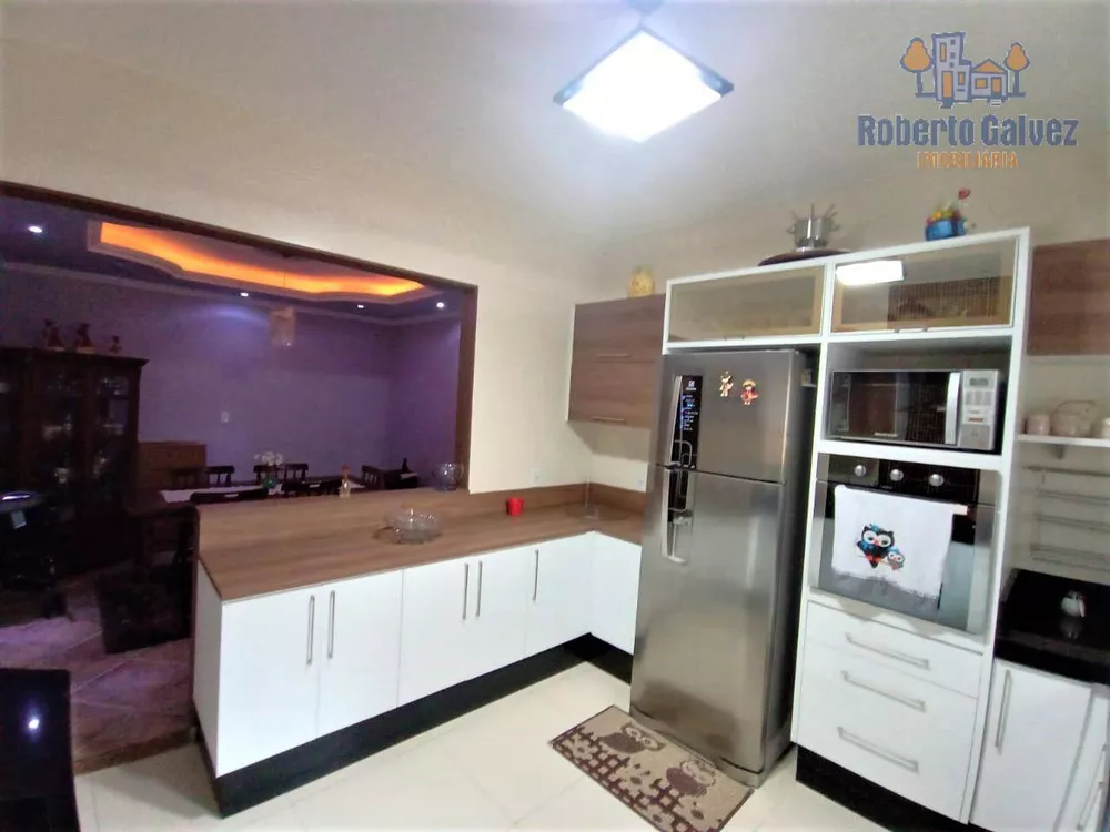 Casa, 3 quartos, 290 m² - Foto 8
