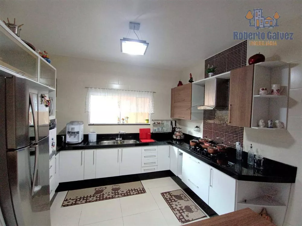 Casa, 3 quartos, 290 m² - Foto 9