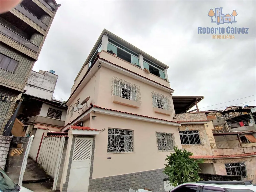 Casa, 3 quartos, 290 m² - Foto 1