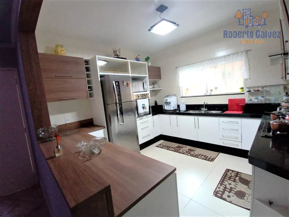 Casa, 3 quartos, 290 m² - Foto 6