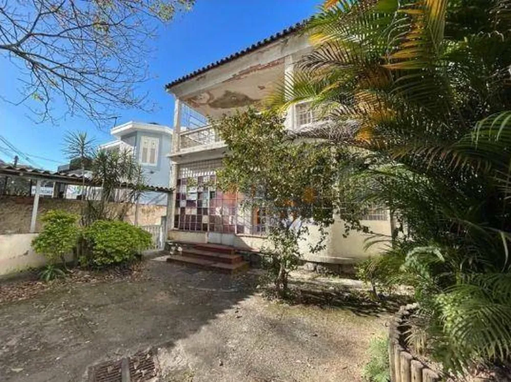 Casa, 7 quartos, 250 m² - Foto 1