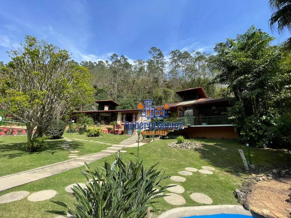 Casa, 4 quartos, 867 m² - Foto 1