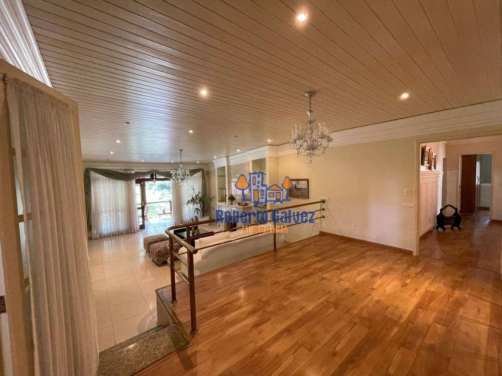 Casa à venda com 4 quartos, 867m² - Foto 3