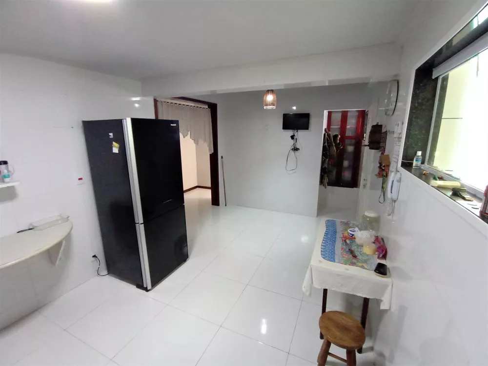 Casa, 4 quartos, 252 m² - Foto 35