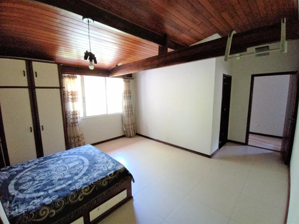 Casa, 4 quartos, 252 m² - Foto 13