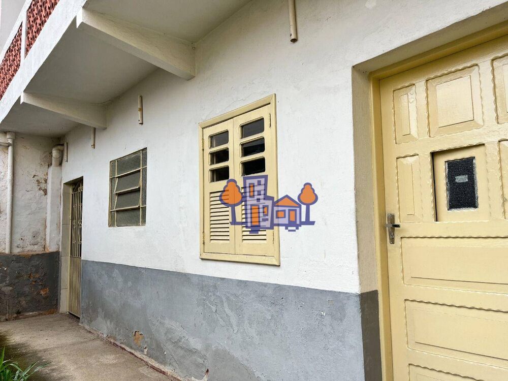 Casa para alugar com 1 quarto, 32m² - Foto 4