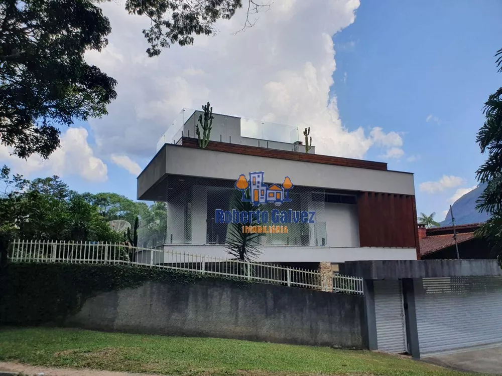 Casa, 3 quartos, 310 m² - Foto 1