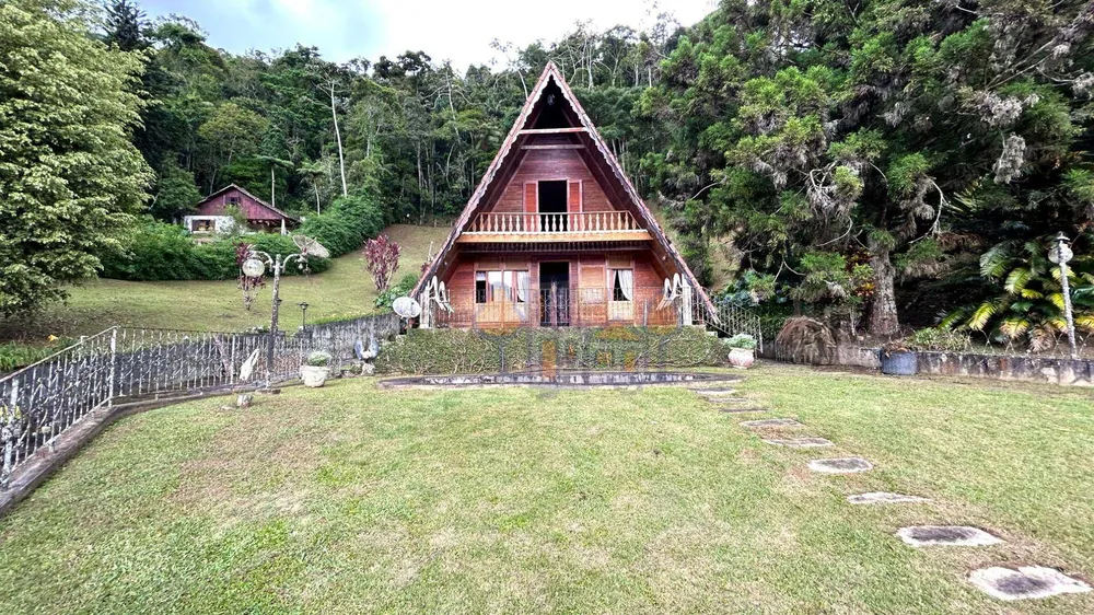 Casa, 3 quartos, 266 m² - Foto 2