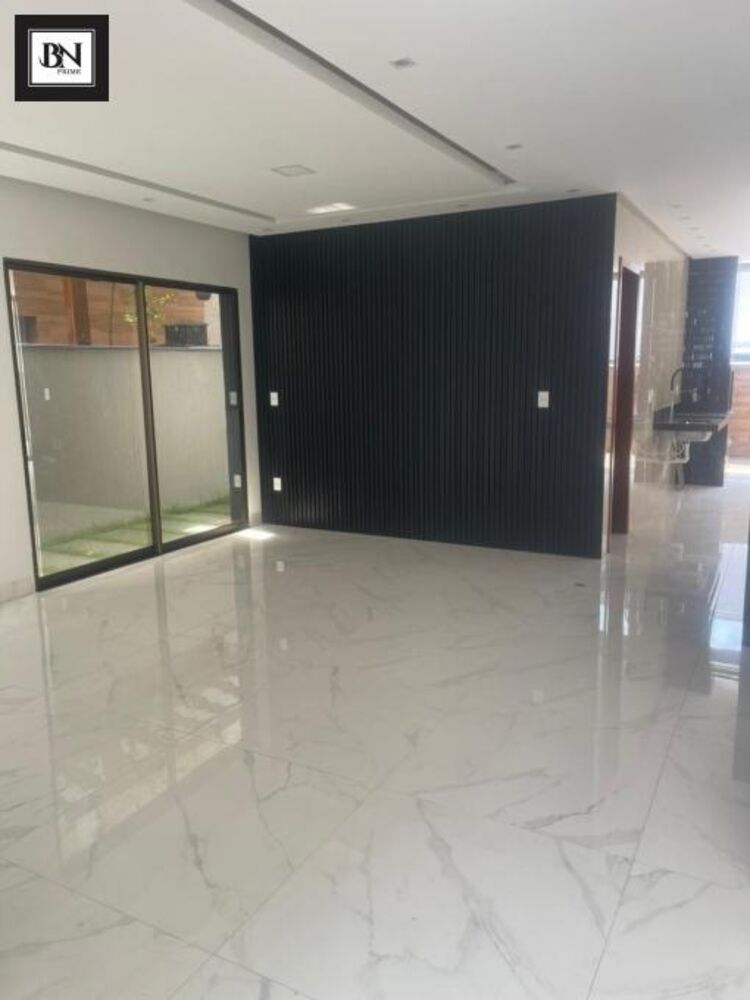 Casa de Condomínio à venda com 4 quartos, 150m² - Foto 2