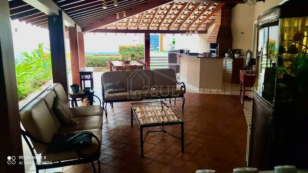 Casa, 4 quartos, 600 m² - Foto 1