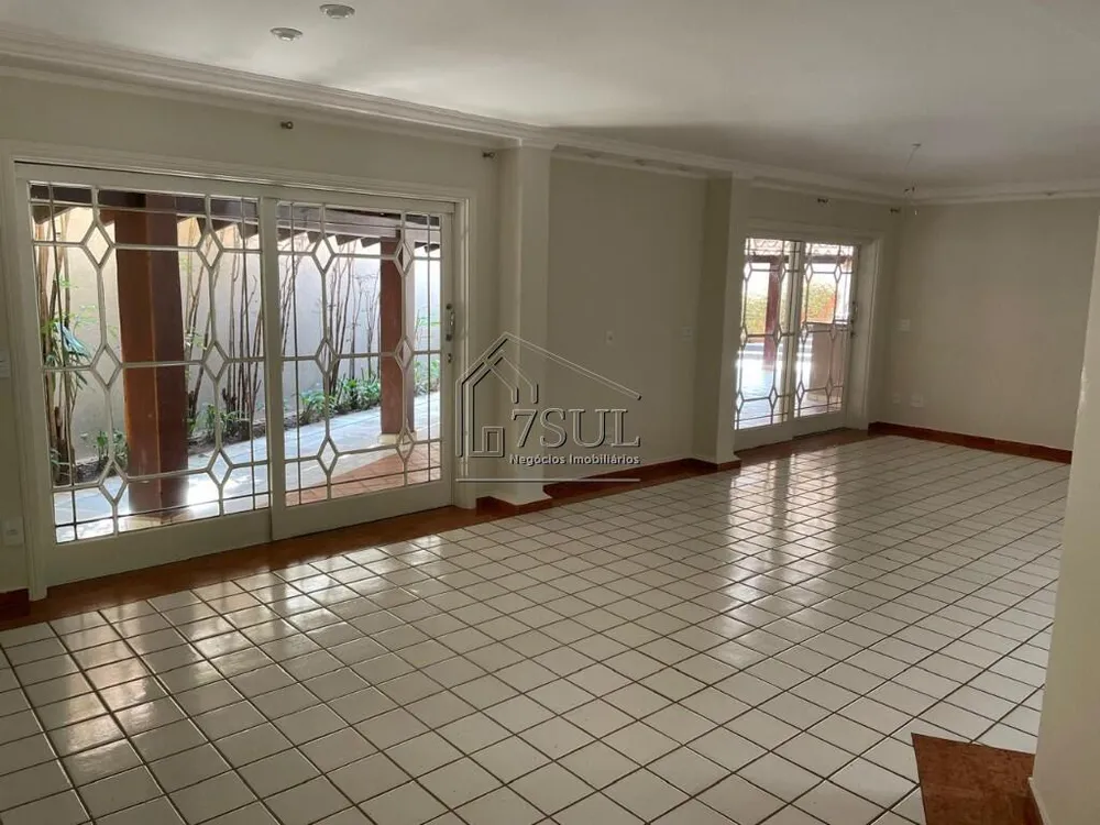 Casa, 4 quartos, 600 m² - Foto 2