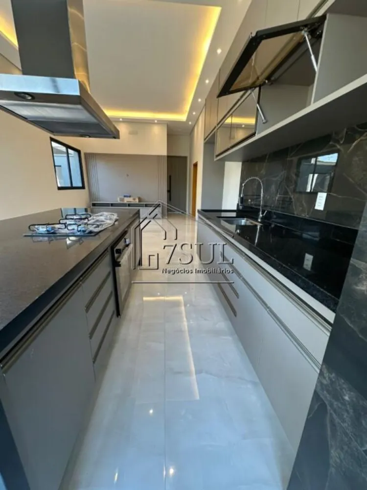 Casa, 3 quartos, 158 m² - Foto 4