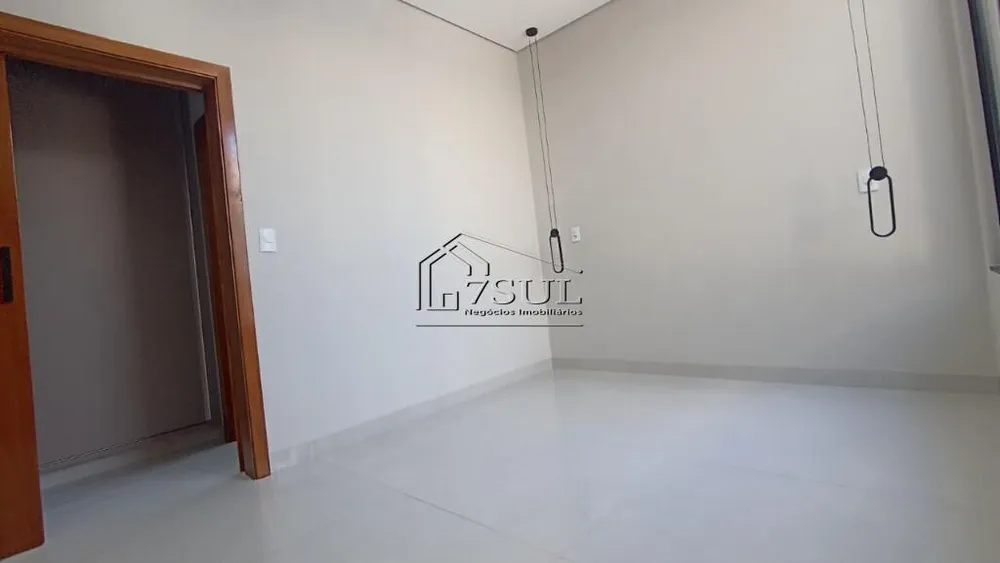Casa, 3 quartos, 130 m² - Foto 1