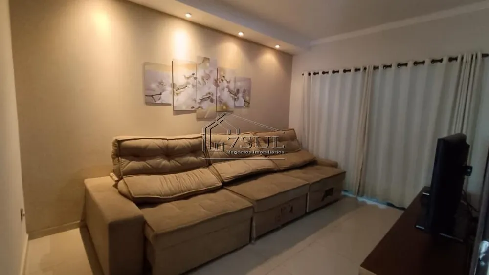 Casa, 3 quartos, 130 m² - Foto 1