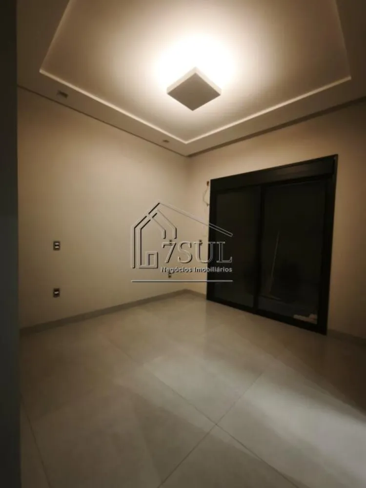 Casa, 3 quartos, 220 m² - Foto 2