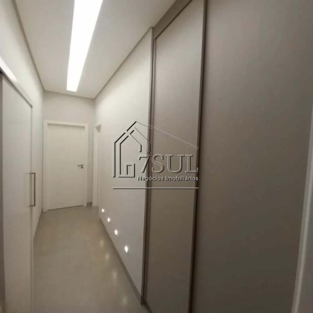 Casa, 3 quartos, 211 m² - Foto 2