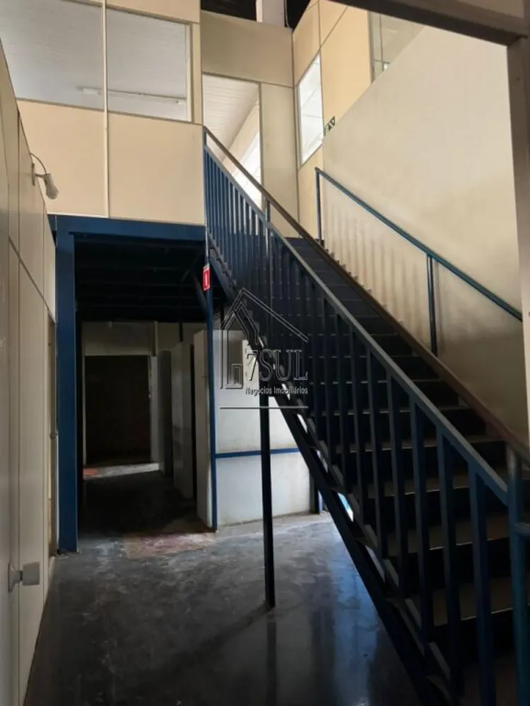 Prédio Inteiro, 1500 m² - Foto 1