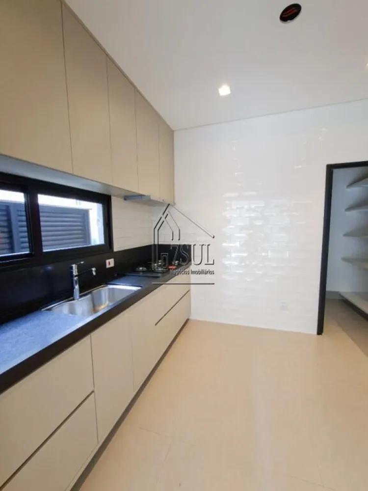 Casa, 4 quartos, 245 m² - Foto 2