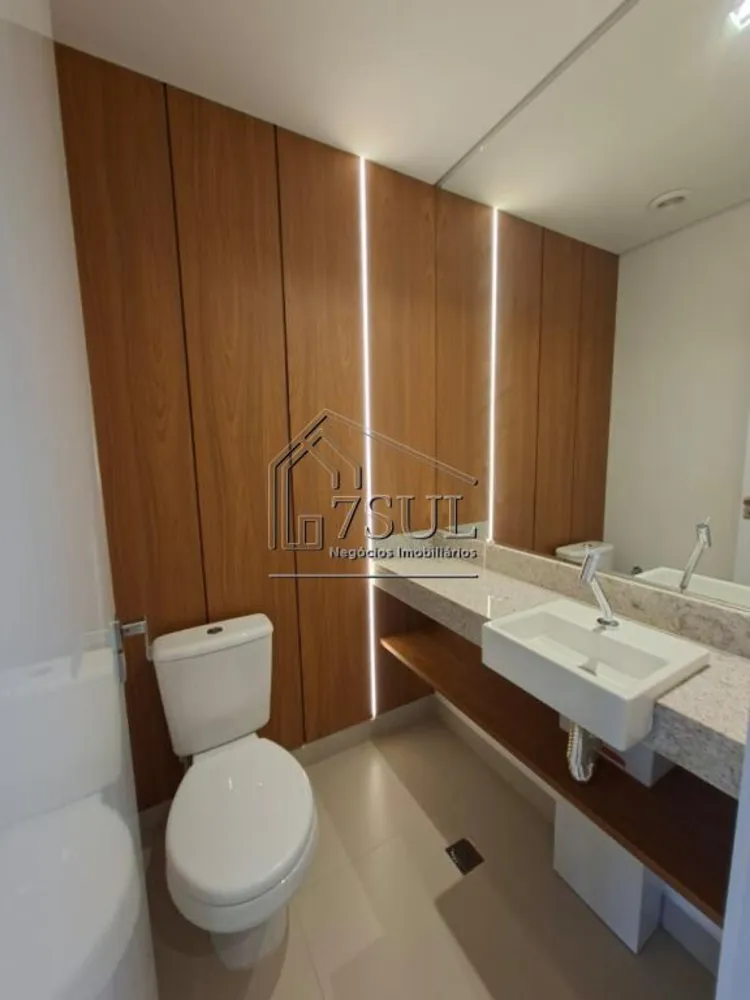 Apartamento, 3 quartos, 141 m² - Foto 2