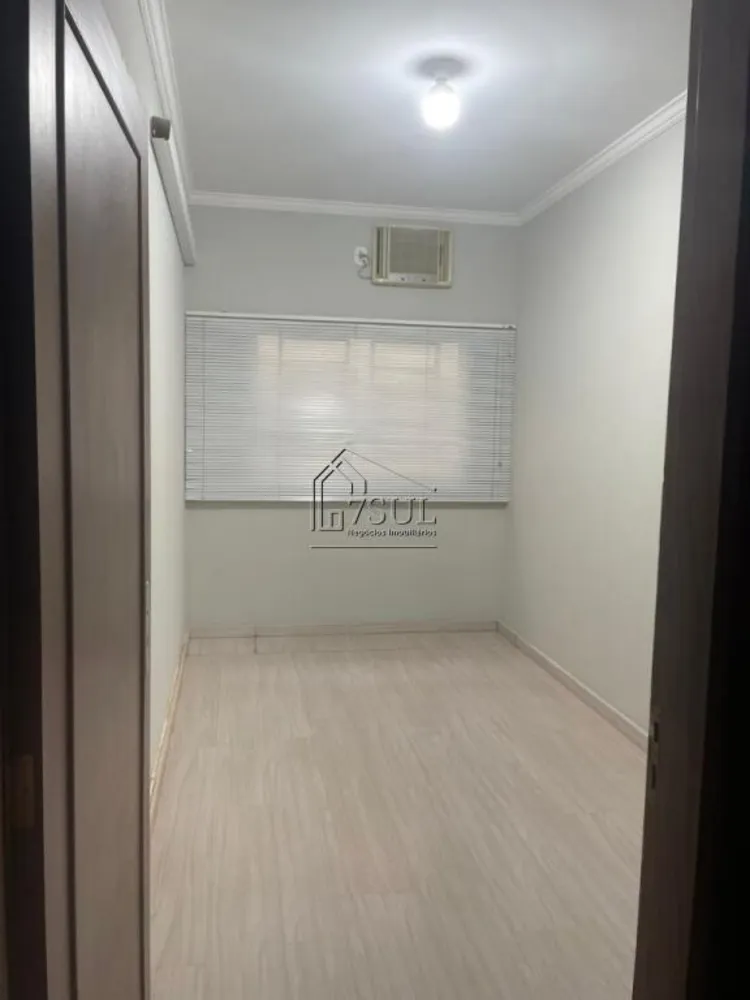 Casa, 4 quartos, 300 m² - Foto 10