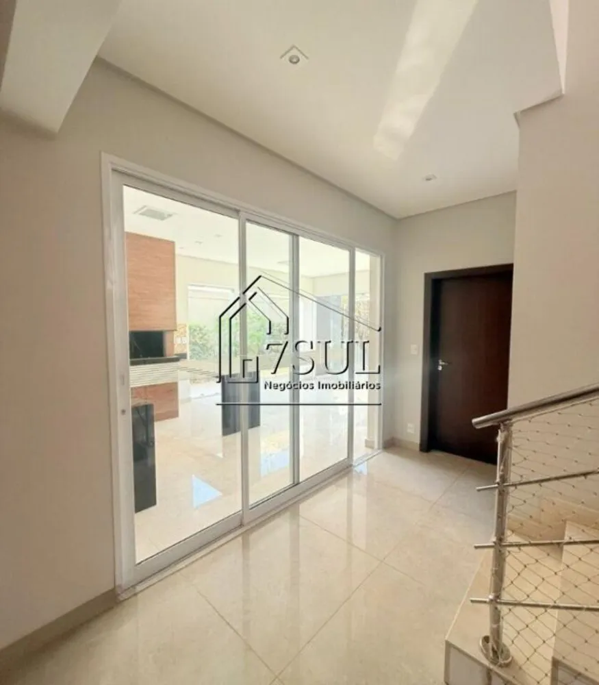 Casa, 3 quartos, 249 m² - Foto 3