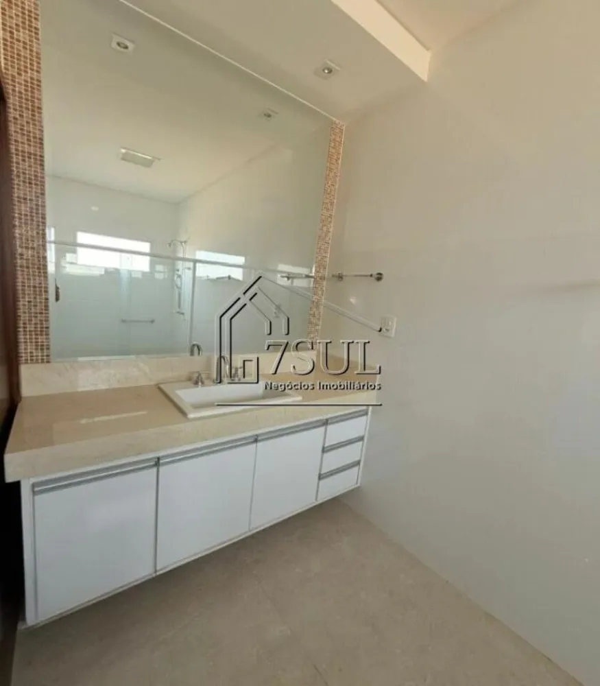 Casa, 3 quartos, 249 m² - Foto 7