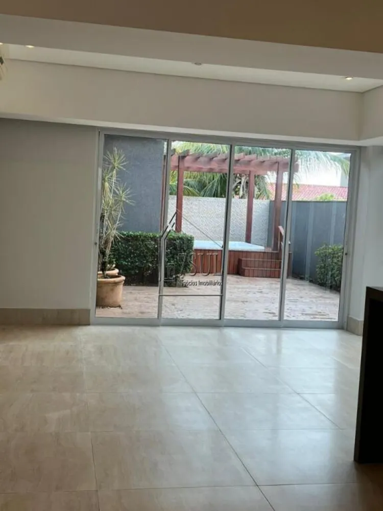 Casa, 3 quartos, 300 m² - Foto 1