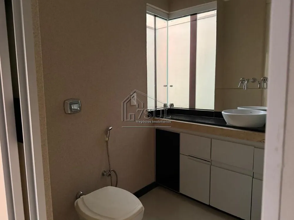 Casa, 4 quartos, 338 m² - Foto 10