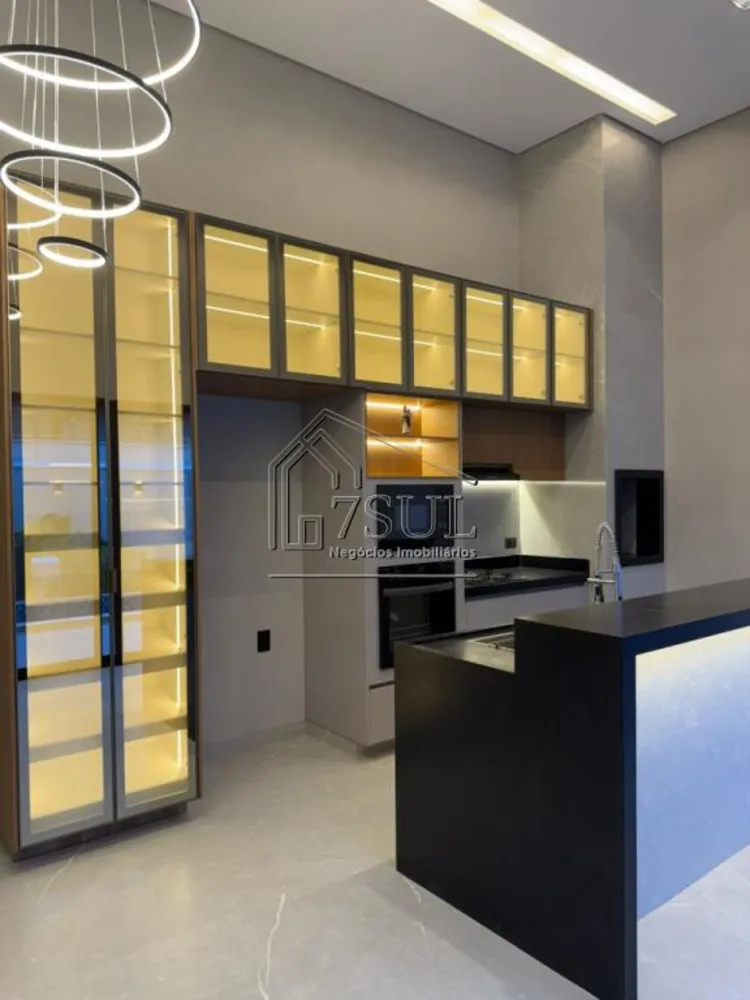 Casa, 3 quartos, 137 m² - Foto 2